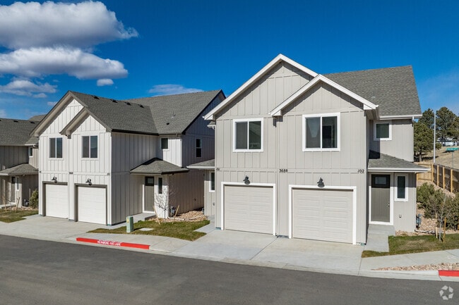 Building Photo - Verde Commons Apartments