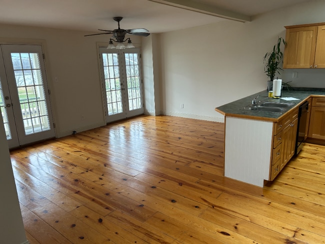 Photo - 336 S Main St Unit A