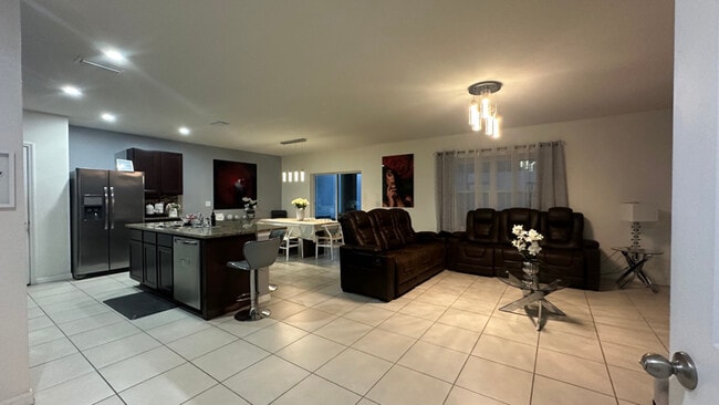 Photo - 5916 Briar Rose Wy