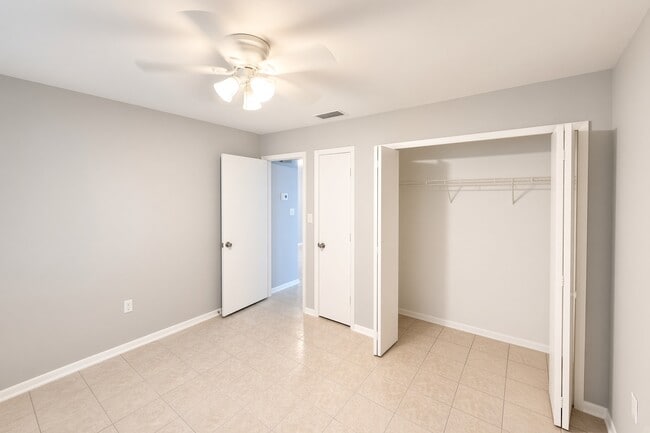 Photo - 2070 Franklin St