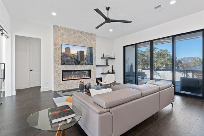 Photo - 20806 Northland Cir