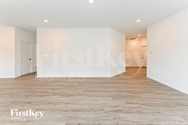 Photo - 5214 Eagleton Dr