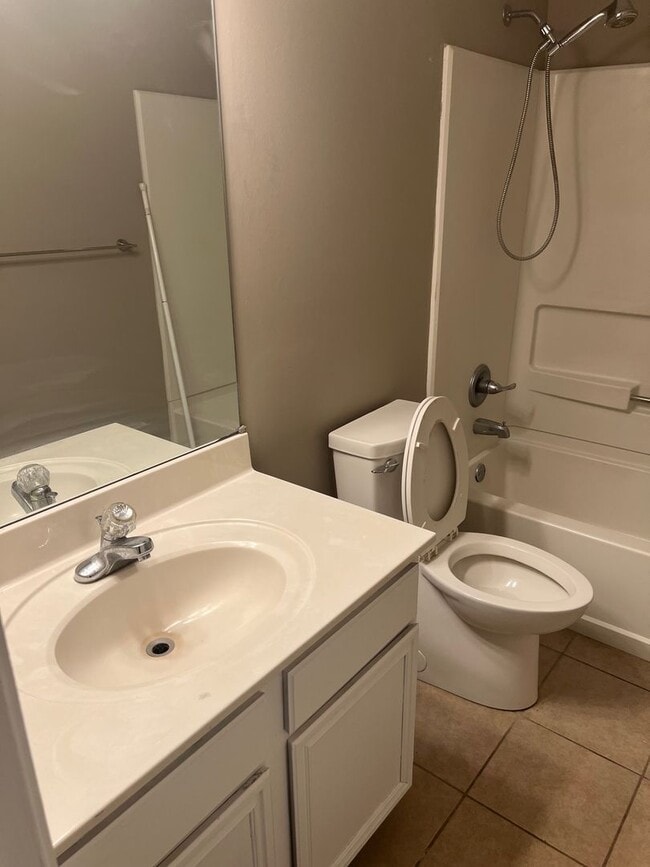 Photo - NOW AVAILABLE!!  Beautiful 2 bed 2 bath with a lake view