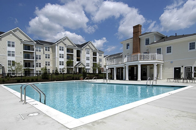 Photo - County Center Crossing Apartments