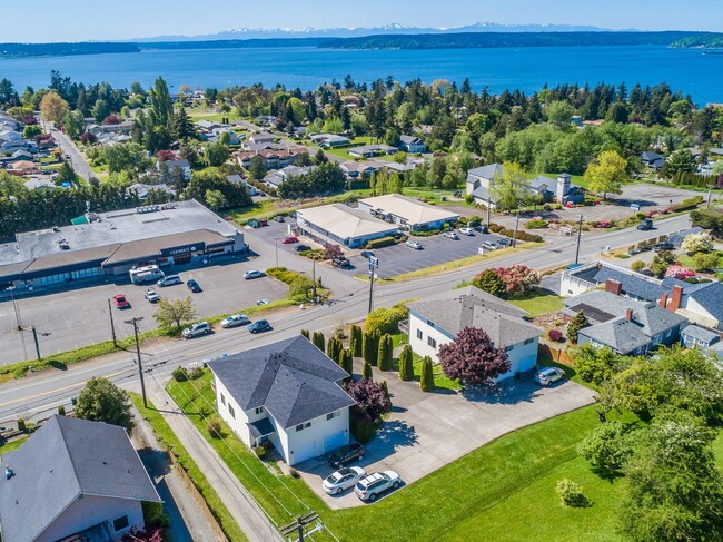 Photo - Wonderful Townhome in Browns Point with VI...