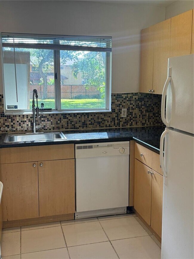 Photo - 2522 NE 184th Terrace