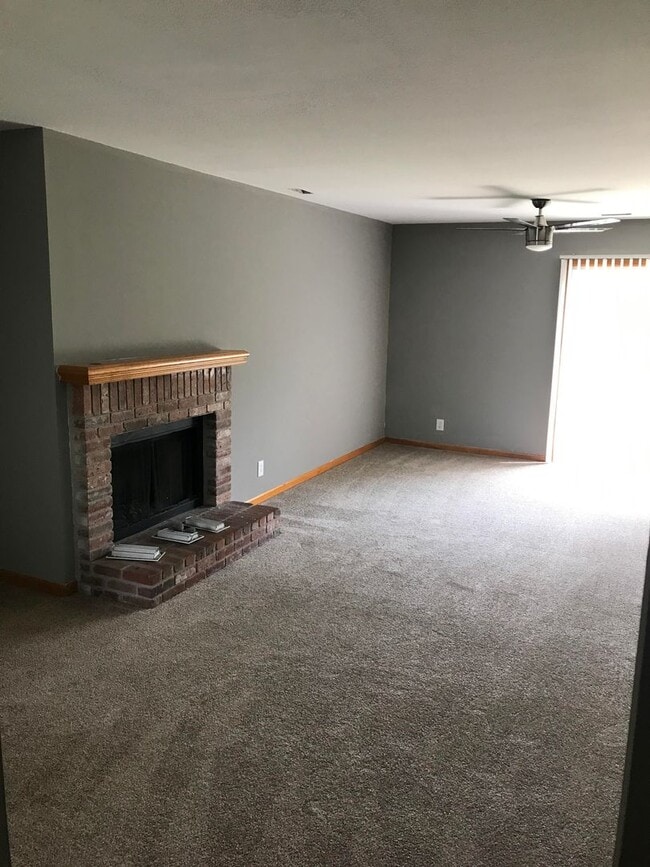 Photo - 900 Christie Ct