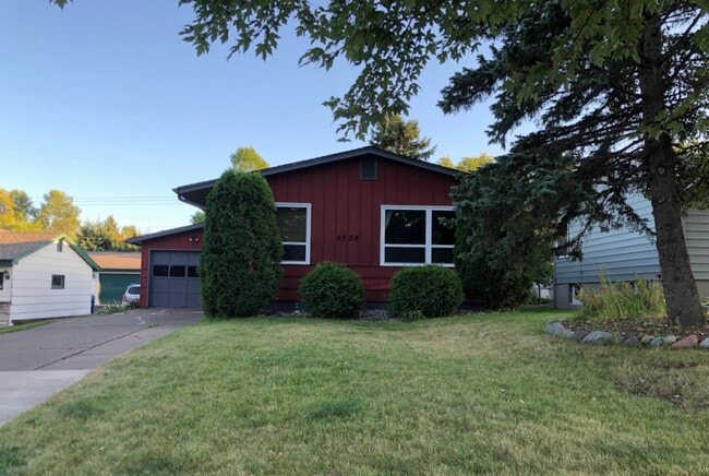 Building Photo - 4824 Tioga St