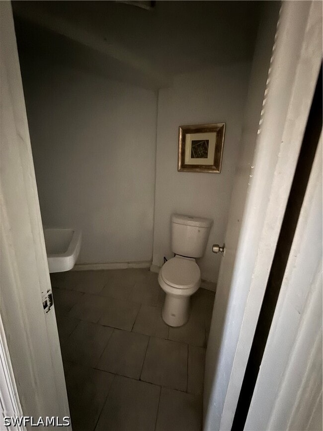 Photo - 1189 N Tamiami Trl