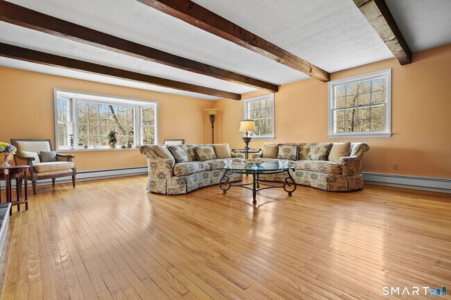 Photo - 15 Flat Rock Dr