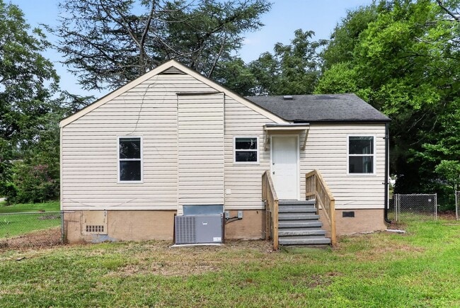 Photo - 2922 Whistler Ln