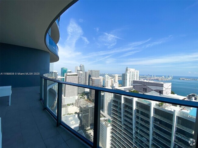 Building Photo - 1000 Brickell Plaza Unit PH5503 Rental