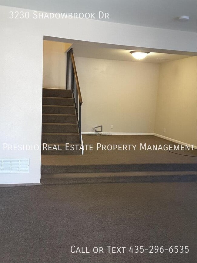 Photo - 3230 N Shadowbrook Dr