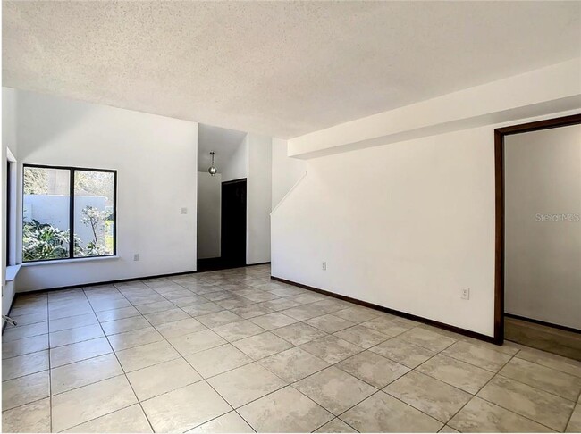 Photo - 5329 Blue Grass St