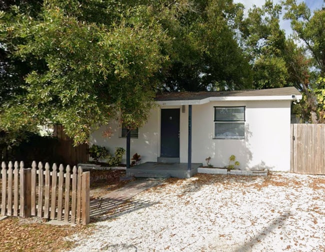 Building Photo - Beautiful New constriction Near Madera Beach