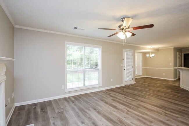 Photo - 1370 Ox Bridge Way NW