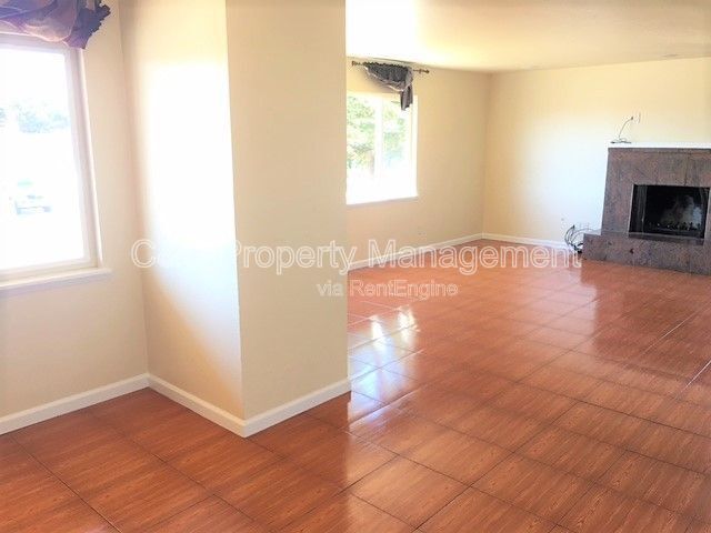 Photo - 1932 Lincoln St