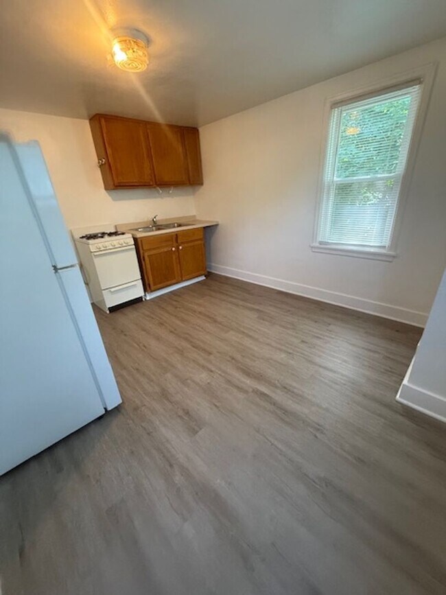 Photo - 1101 Pekin Ave Unidad 3