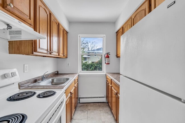 5th Avenue Apartments