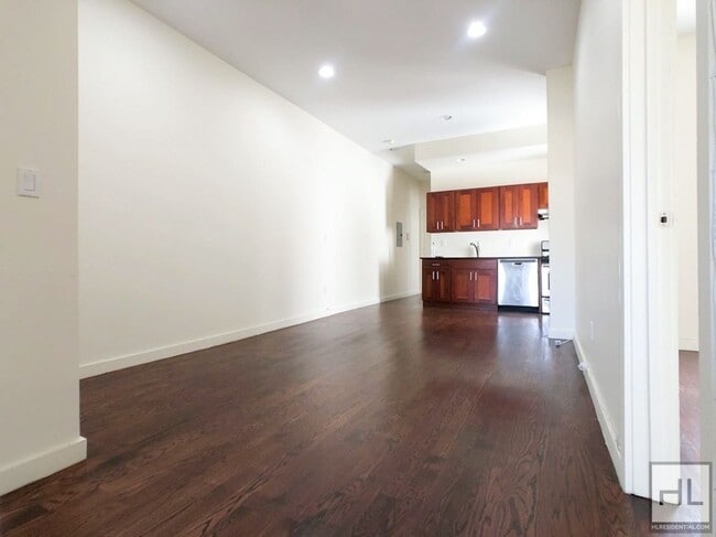 NOSTRAND AVENUE / Spacious 4-bed, 1-bath /... - NOSTRAND AVENUE / Spacious 4-bed, 1-bath /... Apartment Unit 10