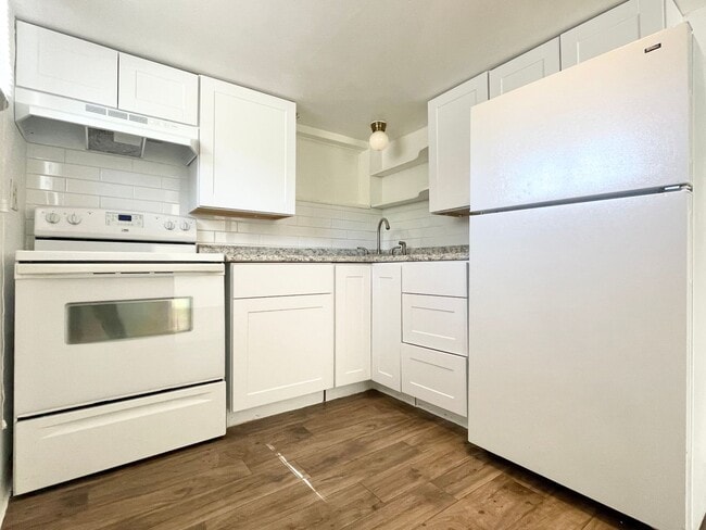 Photo - 100 W. Unit 303 N.