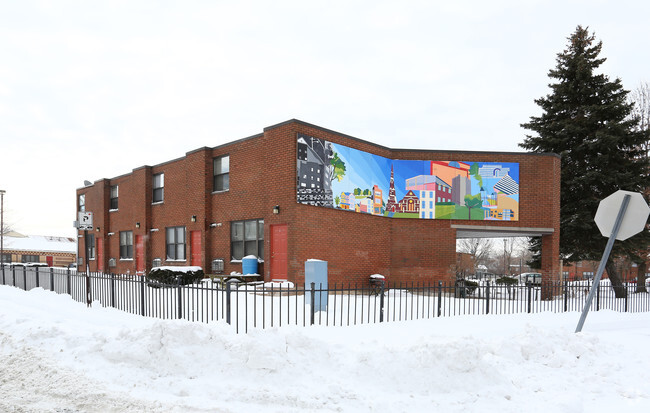 Martin Luther King Apartments - Martin Luther King Apartments