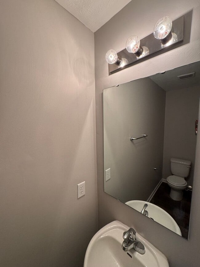 Photo - 4 BR home in Franklin, Indiana