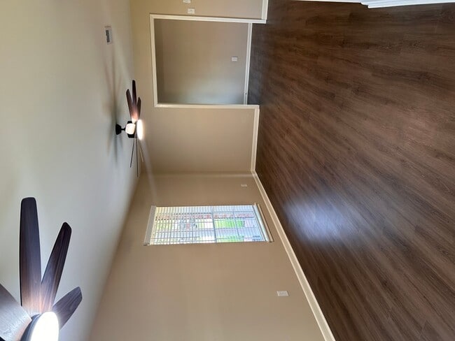 404 Post Oak Blvd