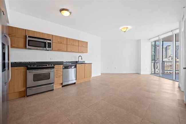 Photo - 350 S Miami Ave Unidad 1409