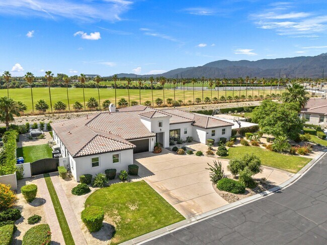 Photo - 49636 Constitution Dr