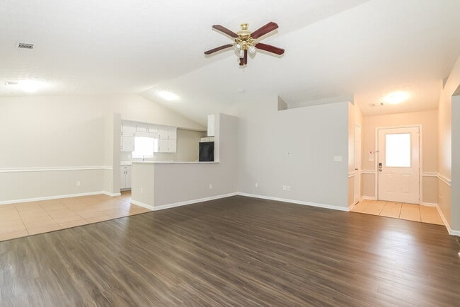 Photo - 5712 Mistyview Dr