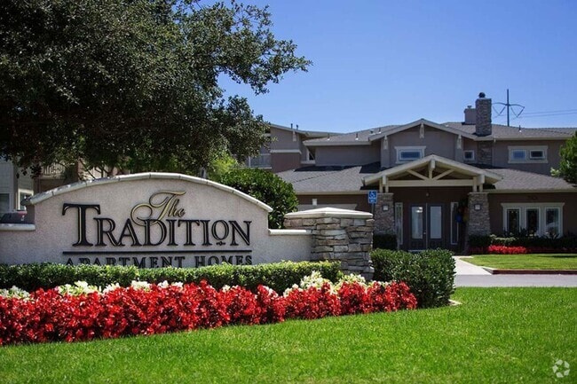 Building Photo - Tradition Rental