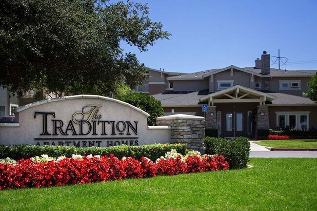 Building Photo - Tradition Rental