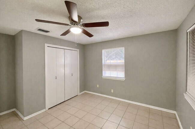 604 S Logan Dr Unit 2