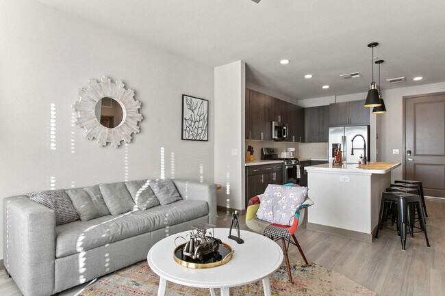 Photo - 400 N 2nd Ave Unidad ID1014577P