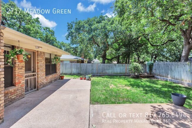 Photo - 2717 Meadow Green