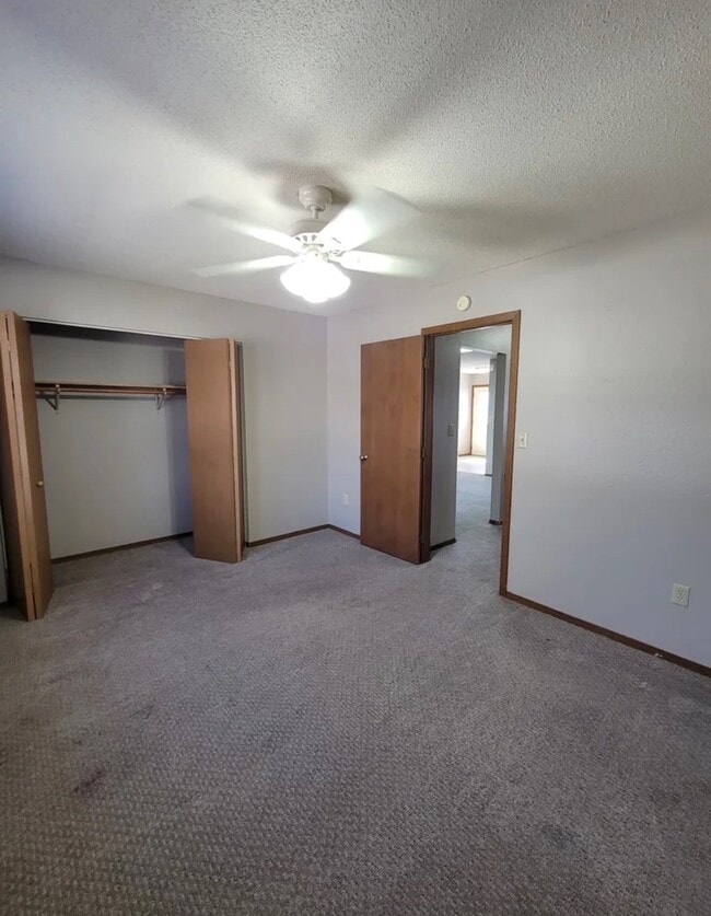 Photo - 1026 Castlewood Dr