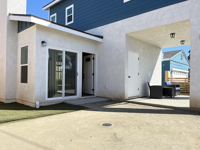 Photo - 4471 56th St