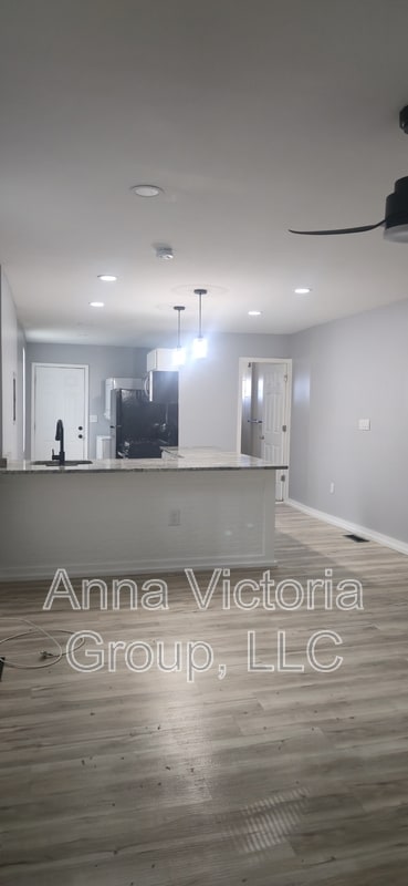 Photo - 203 N Carey St