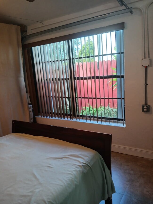 Photo - 525 Westward Dr