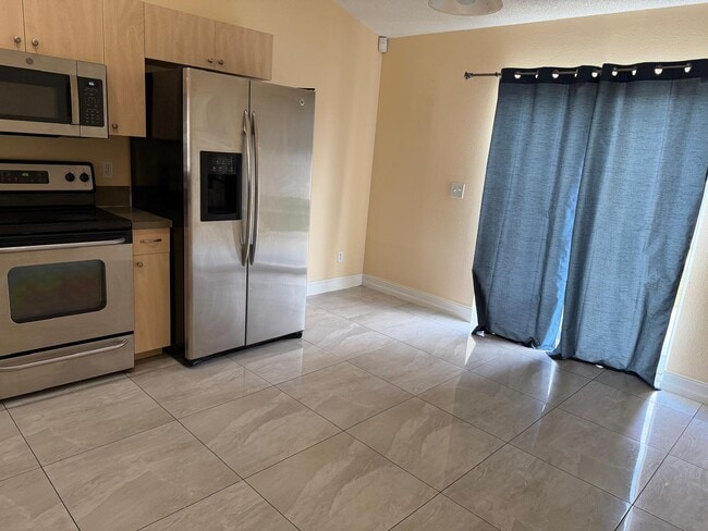 Photo - 5202 Roble Grove Ct