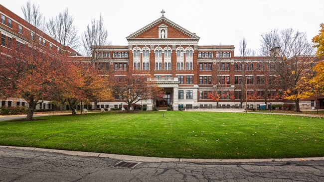 Academy Manor - Academy Manor Apartments