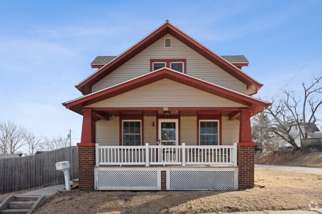 Building Photo - 2021 Hamilton St SW Rental