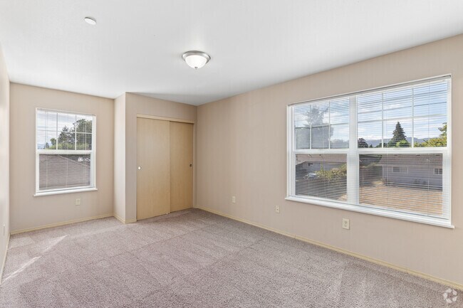 2BR, 2BA - 1,037SF - Primary Bedroom