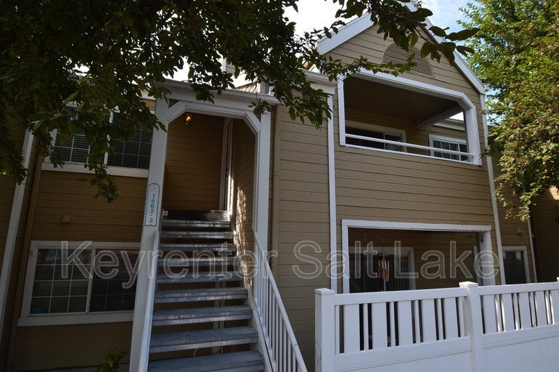 Photo - 1462 E Foxboro Drive