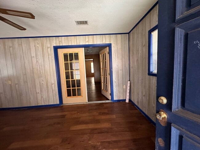 Photo - 1210 Port Arthur Terrace