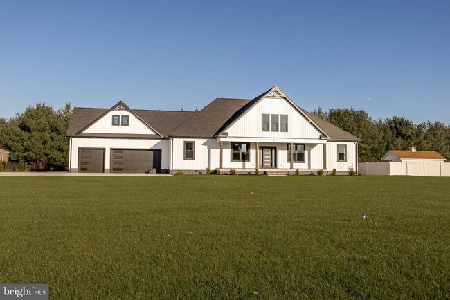 Building Photo - 5692 King Stuart Dr