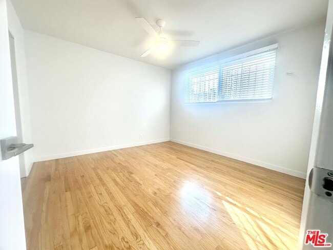 Photo - 8360 Blackburn Ave Unidad 4