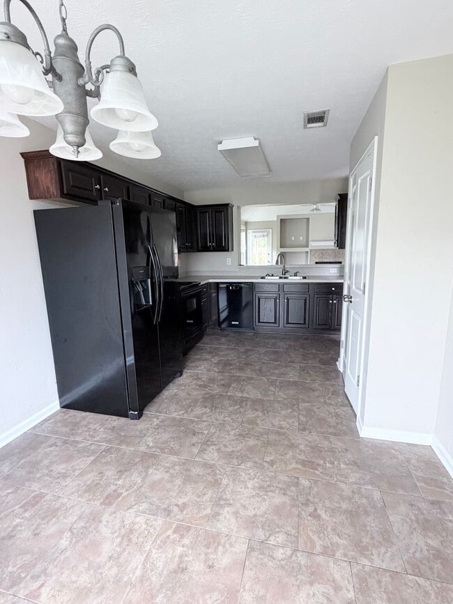 Photo - 1354 Meadow Glen Rd