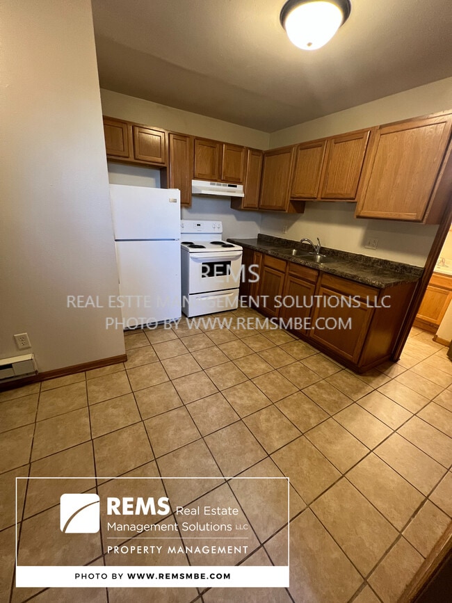 Golden Eagle Apartments
